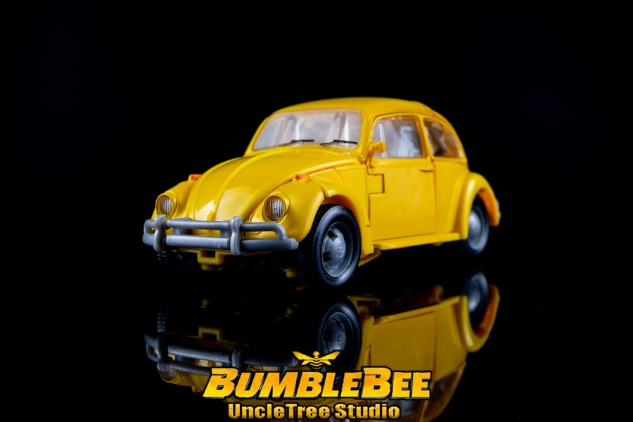 Transformers Studio Series Volkswagen Bumblebee Movie Figure Gallery 02 (2 of 16)